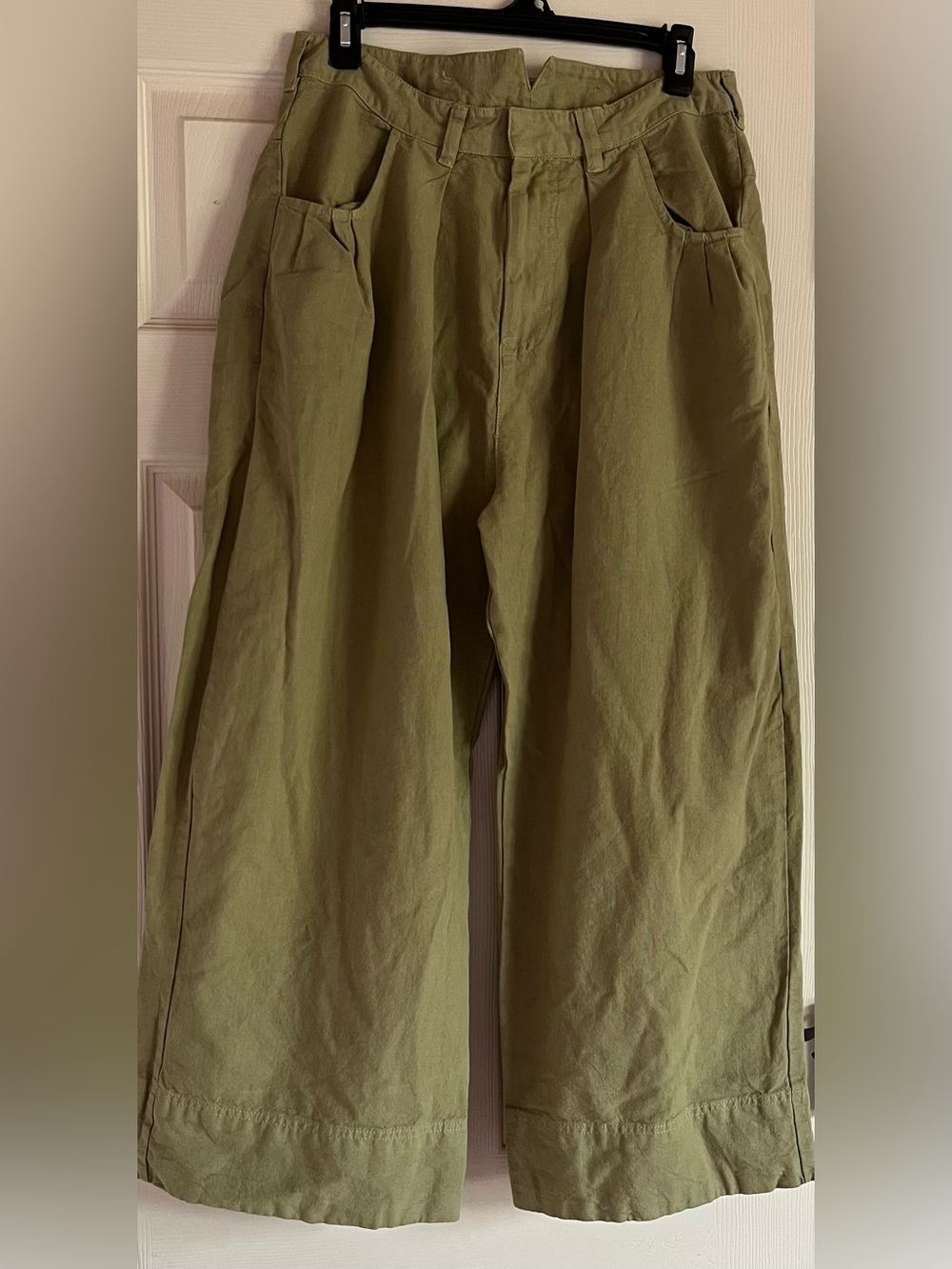 NTW Free People Olive Green Pleated Wide Leg Crop Chino Pants